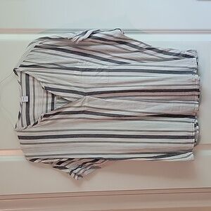 Old Navy XL Gray and Cream Striped Top